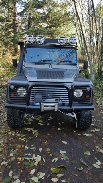 1984 land rover defender 90 - restored - low miles - td5 diesel motor!!!