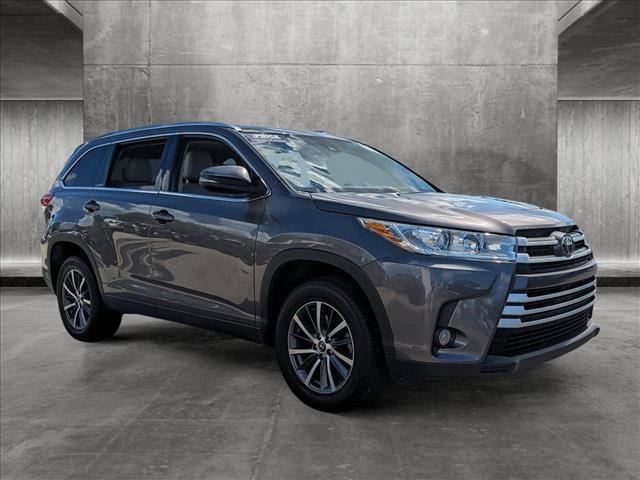 2017 toyota highlander xle