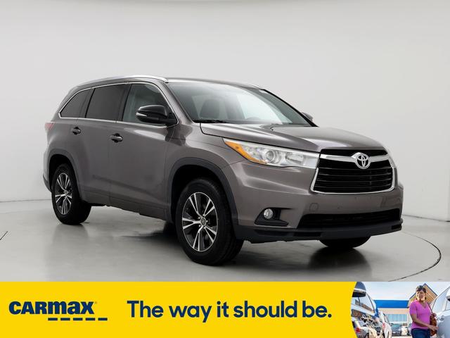 2016 toyota highlander xle