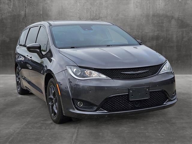 2020 chrysler pacifica touring