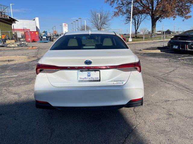 2019 toyota avalon hybrid limited