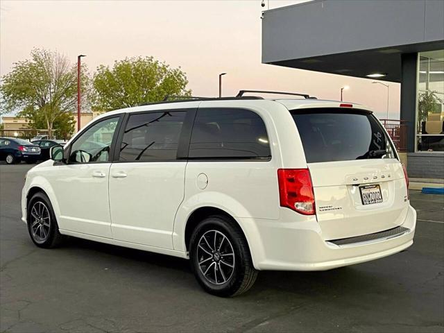2018 dodge grand caravan gt