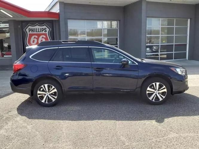 2018 subaru outback 2.5i limited wagon 4d in farmington, minnesota