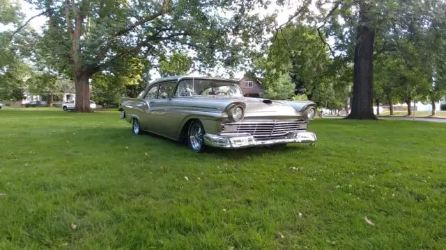 1957 ford fairlane 500 hot rod classic collectible