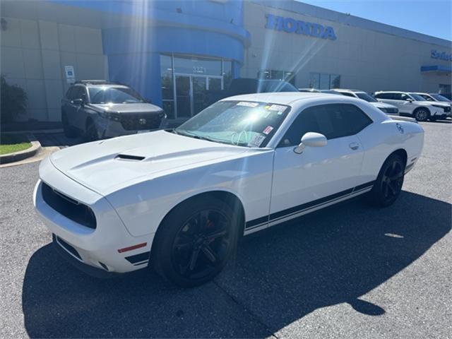 2019 dodge challenger sxt