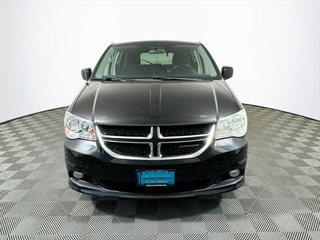 2012 dodge grand caravan crew