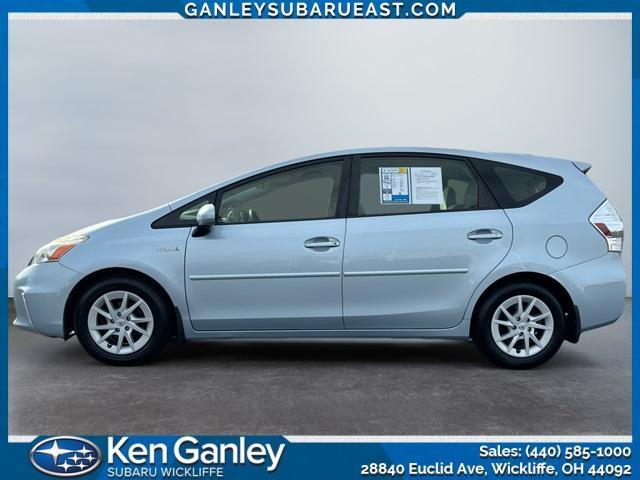 2013 toyota prius v two