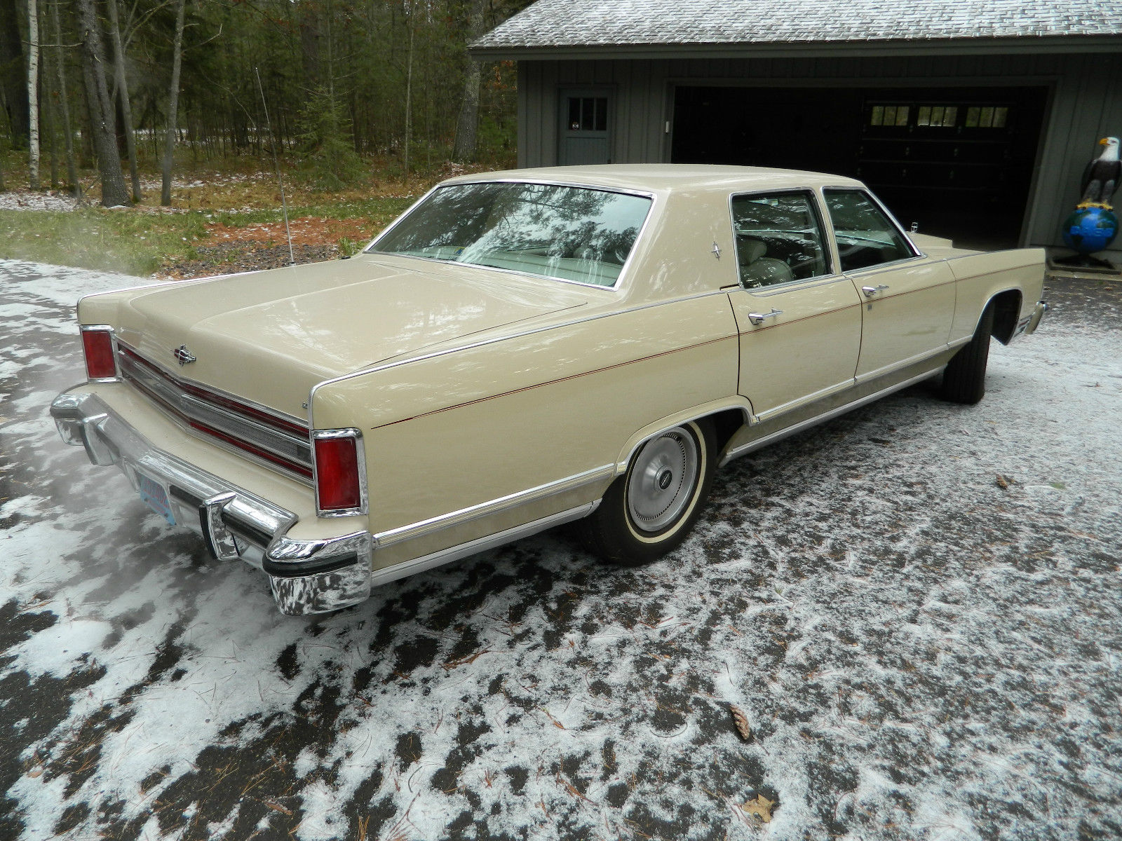1979 lincoln continental base hardtop 4-door 6.6l