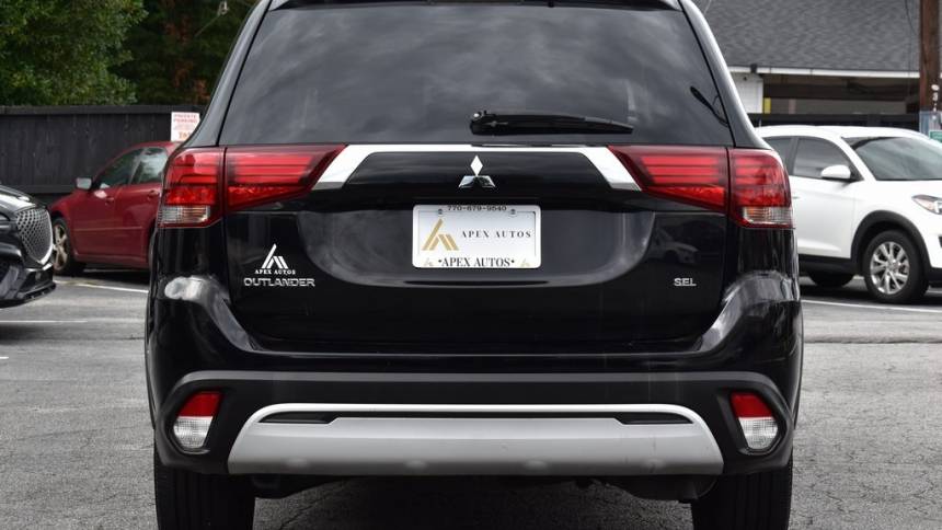2020 mitsubishi outlander sel