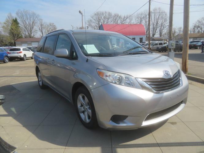 used 2012 toyota sienna le st albans, wv 25177 for sale in jefferson, west virginia