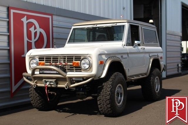 1972 ford bronco 30033 miles white-light gold