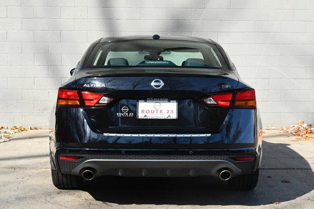 2022 nissan altima sr fwd