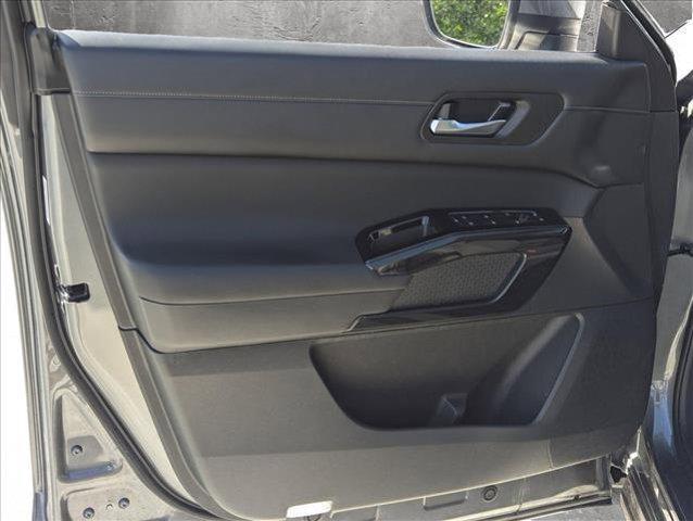 2022 nissan pathfinder sv 2wd