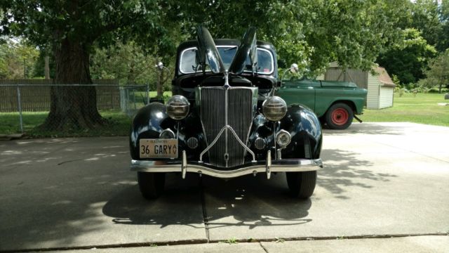 1936 ford 2-door humpback deluxe touring