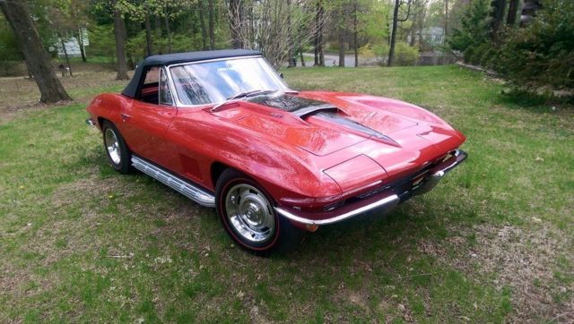1967 red convertible corvette w/ black interior, 427/435 hp