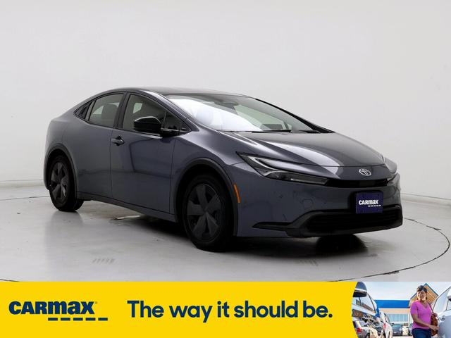 2023 toyota prius le