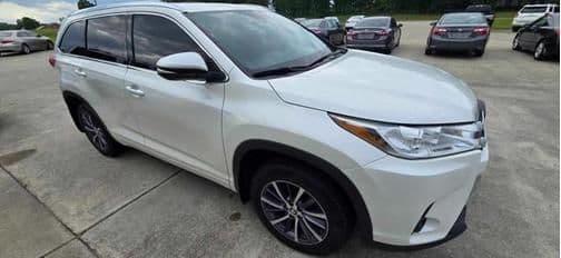 2017 toyota highlander xle in beebe, arkansas