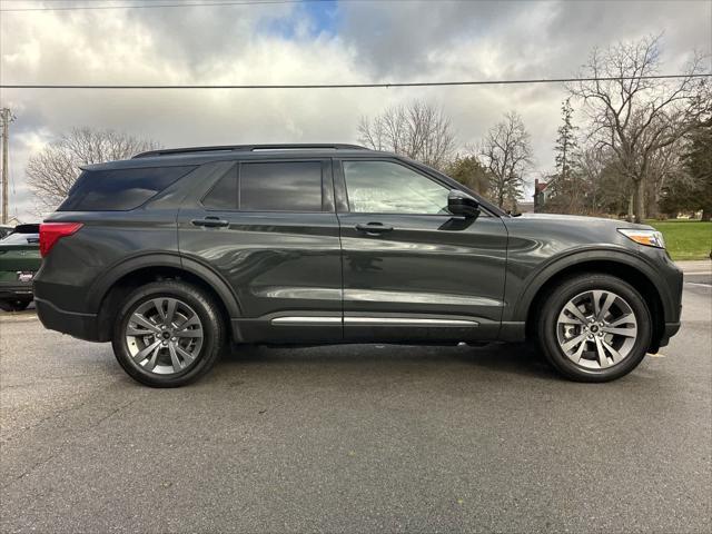 2022 ford explorer xlt