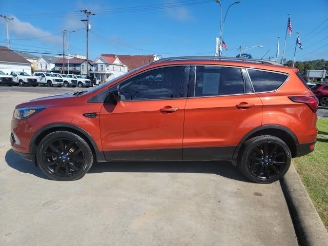 2019 ford escape se