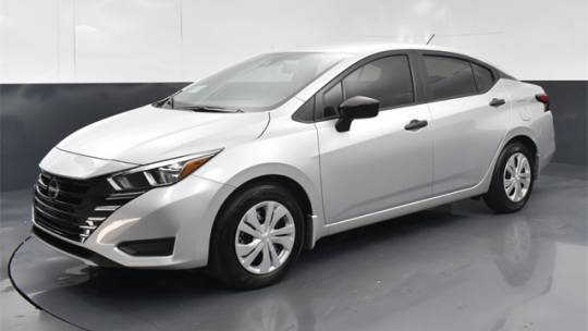 2024 Nissan Versa 1.6 s