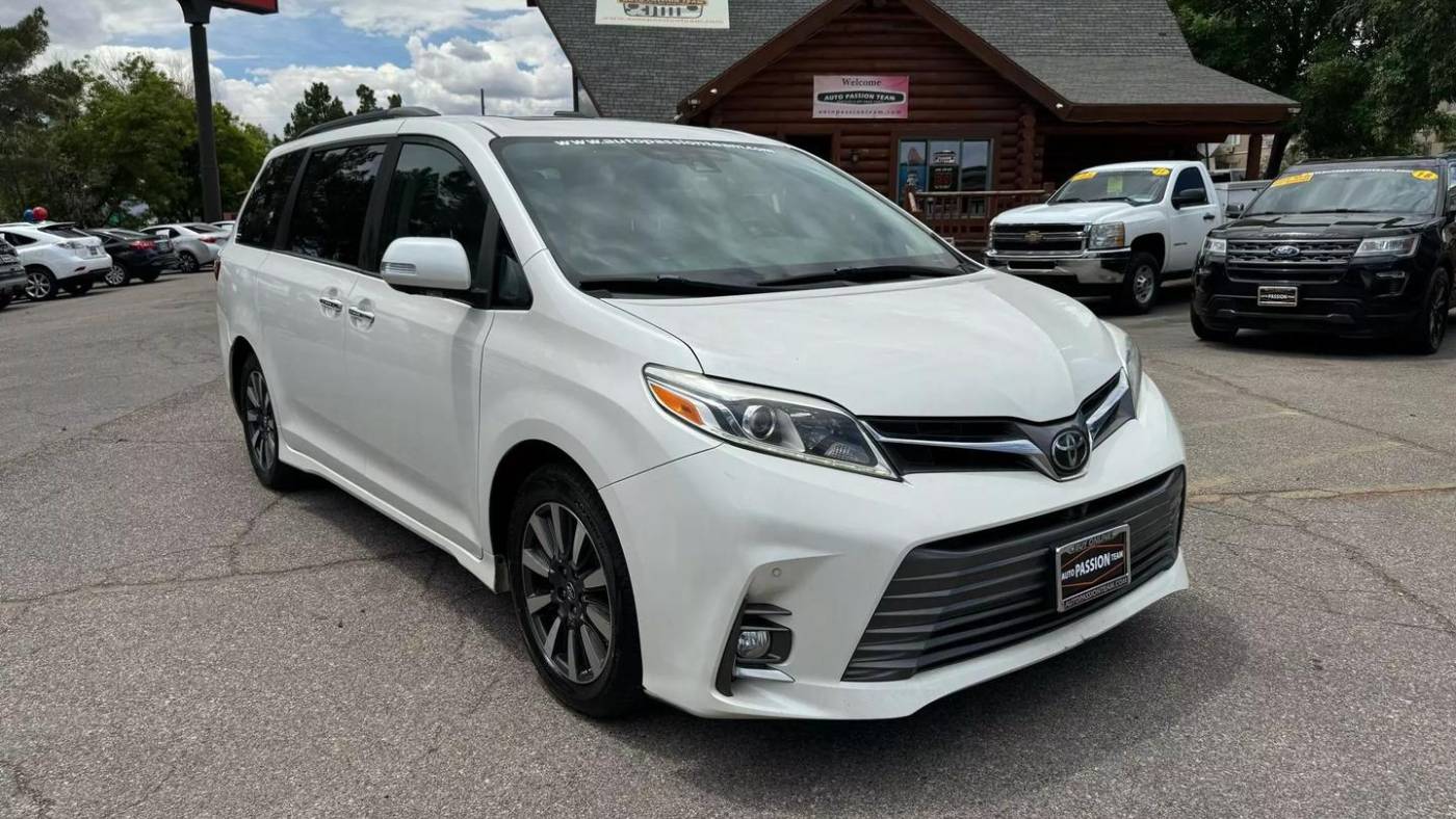 2018 toyota sienna