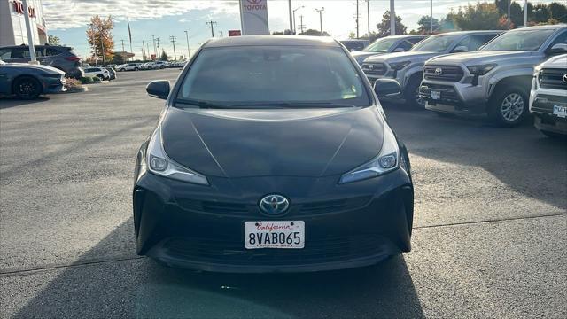 2021 toyota prius l