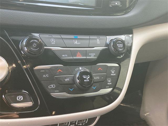2022 chrysler pacifica touring l