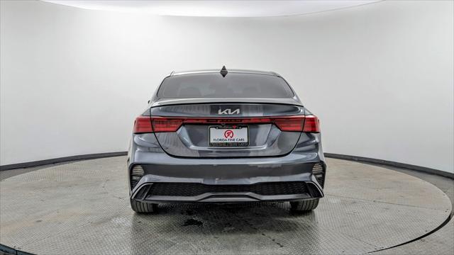 2023 kia forte gt-line
