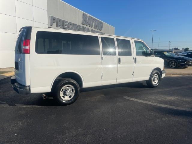 2019 chevrolet express 3500 lt