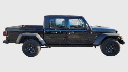 2024 Jeep Gladiator