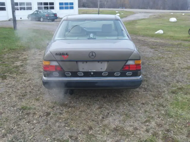 1991 mercedes-benz 300e base sedan 4-door 3.0l