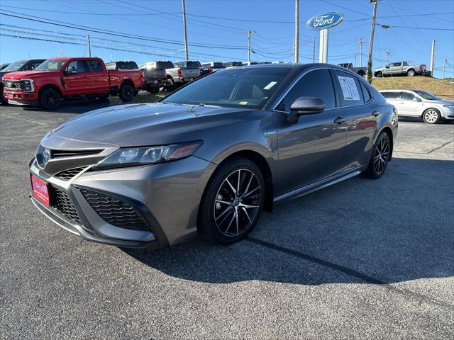 2021 toyota camry se