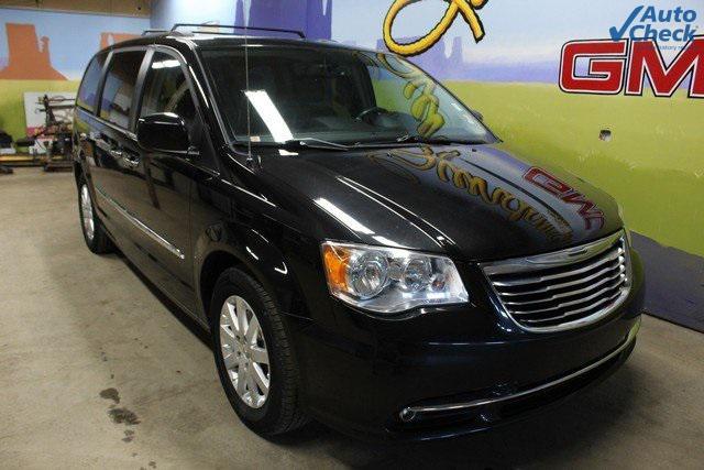 2016 chrysler town & country touring