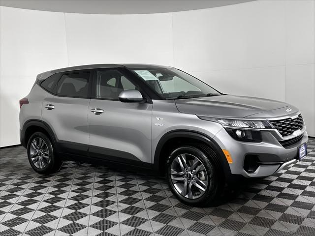 2022 kia seltos lx