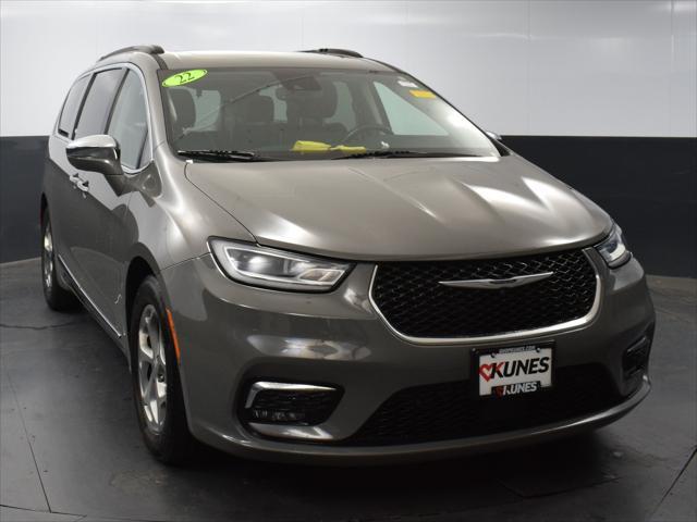 2022 chrysler pacifica limited