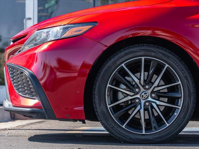 2021 toyota camry se