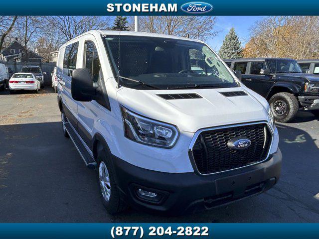 2023 ford transit-250 base