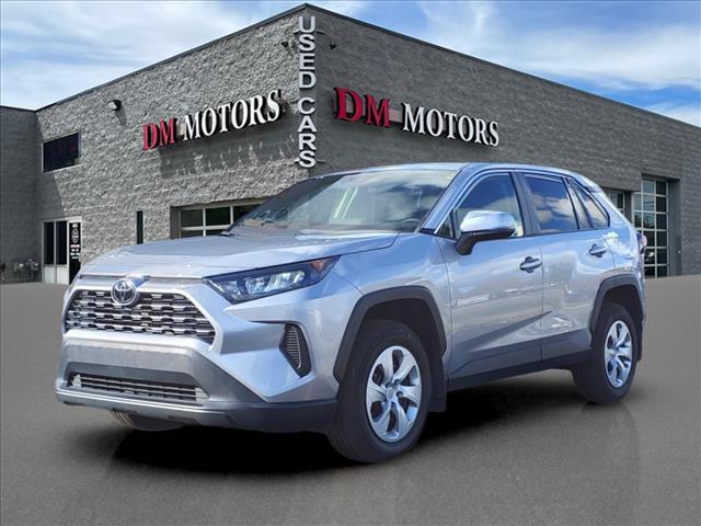 2022 toyota rav4 le