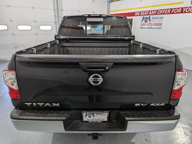 2017 nissan titan sv