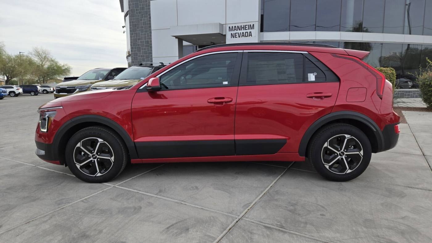 2024 kia niro lx