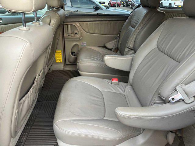 2006 toyota sienna xle