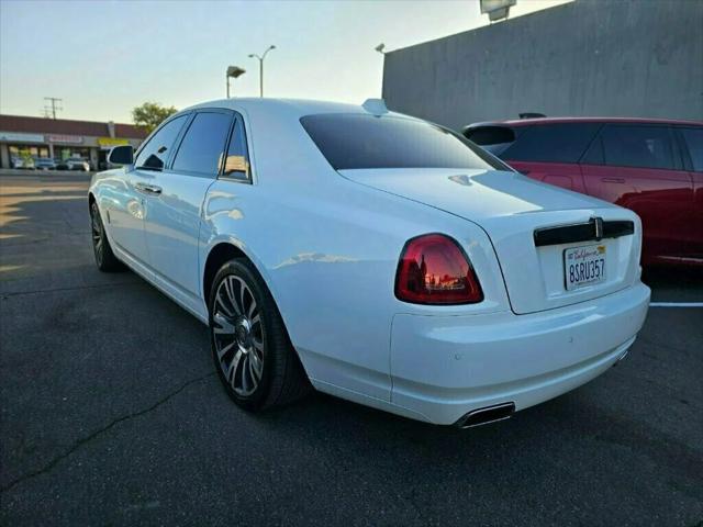 2019 rolls-royce ghost sedan