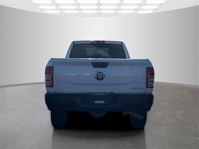 2022 ram 3500 tradesman crew cab 4x4 8' box