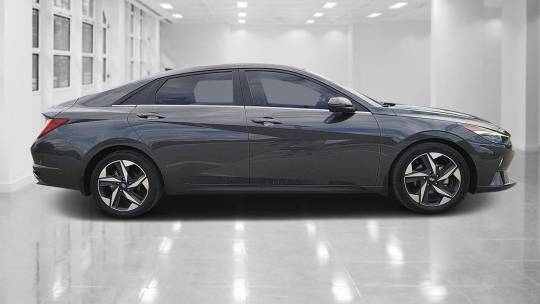 2022 Hyundai Elantra