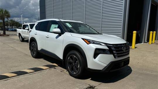 2025 Nissan sv