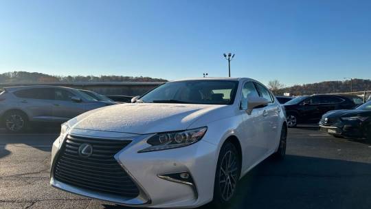 2016 Lexus ES