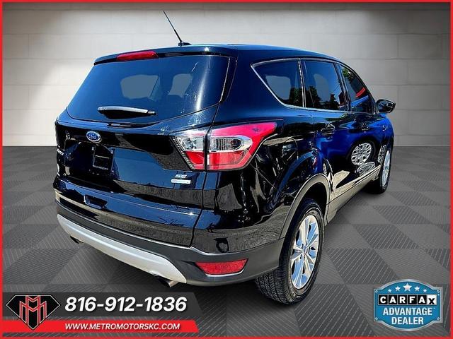 2017 ford escape se