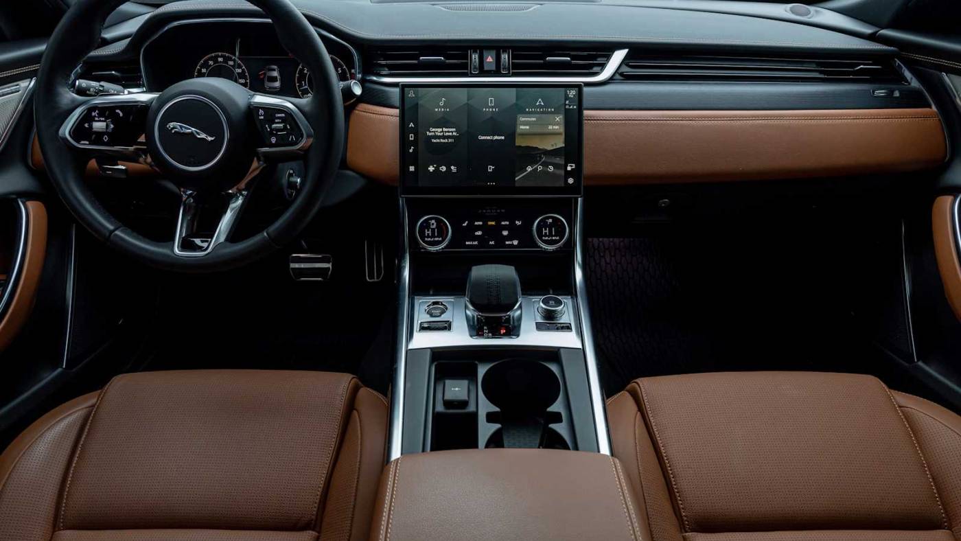 2024 jaguar xf p300 r-dynamic se