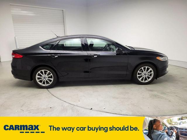 2017 ford fusion se