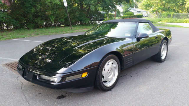 1994 corvette convertible- all black 6 speed- *m i n t c o n d i t i o n*